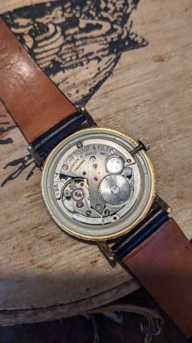 Montre Tissot année 50/60 Mouvement mécanique 