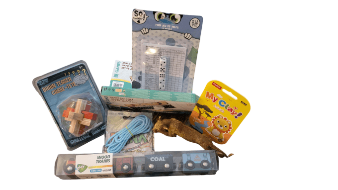 Colis  6 eux & jouets 